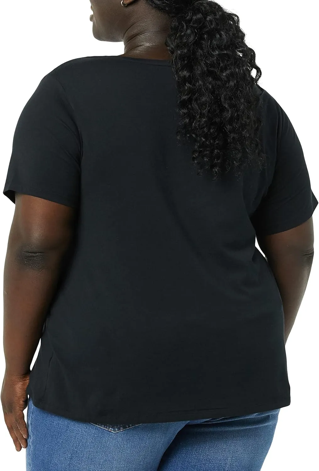 Amazon Essentials Women's Classic-Fit Short-Sleeve Scoop Neck T-Shirt (Available in Plus Size), Pack of 2