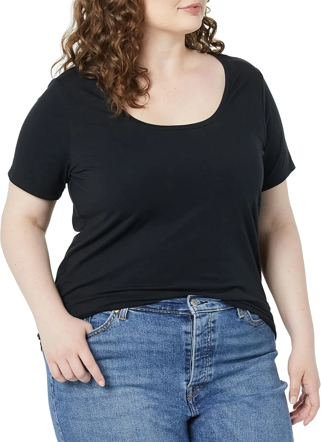 Amazon Essentials Women's Classic-Fit Short-Sleeve Scoop Neck T-Shirt (Available in Plus Size), Pack of 2