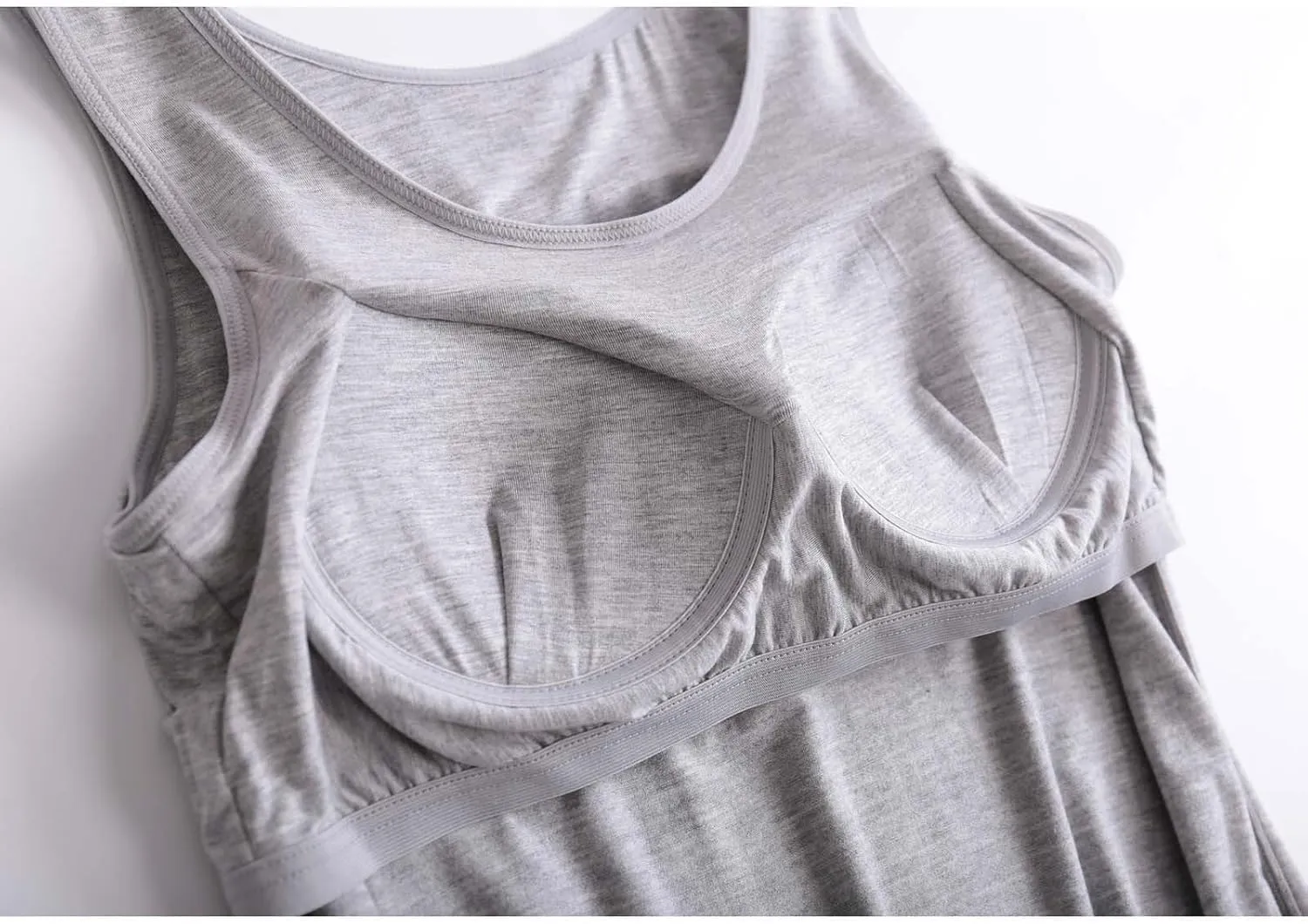 Tank Top for Women Plus Size with Built in Bras Loose Fitting Workout Gym Shirts Sleeveless Summer Going Out Top
