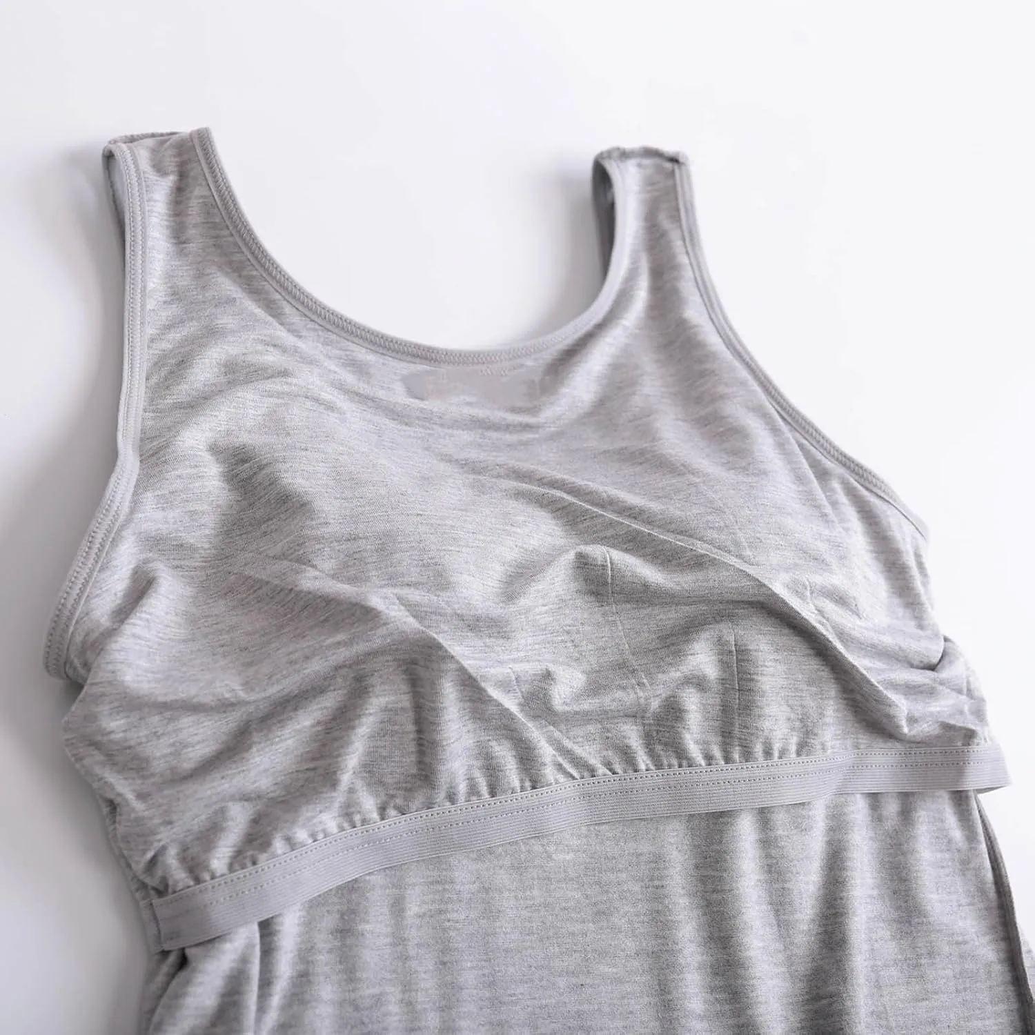Tank Top for Women Plus Size with Built in Bras Loose Fitting Workout Gym Shirts Sleeveless Summer Going Out Top