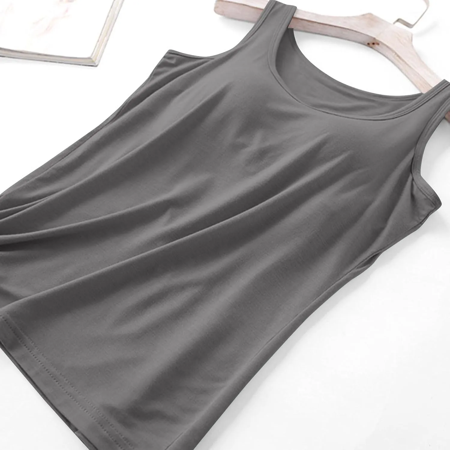 Tank Tops with Built in Bra Padded 2024 Comfy Solid Color Sleeveless Tops Workout Gym Shirt