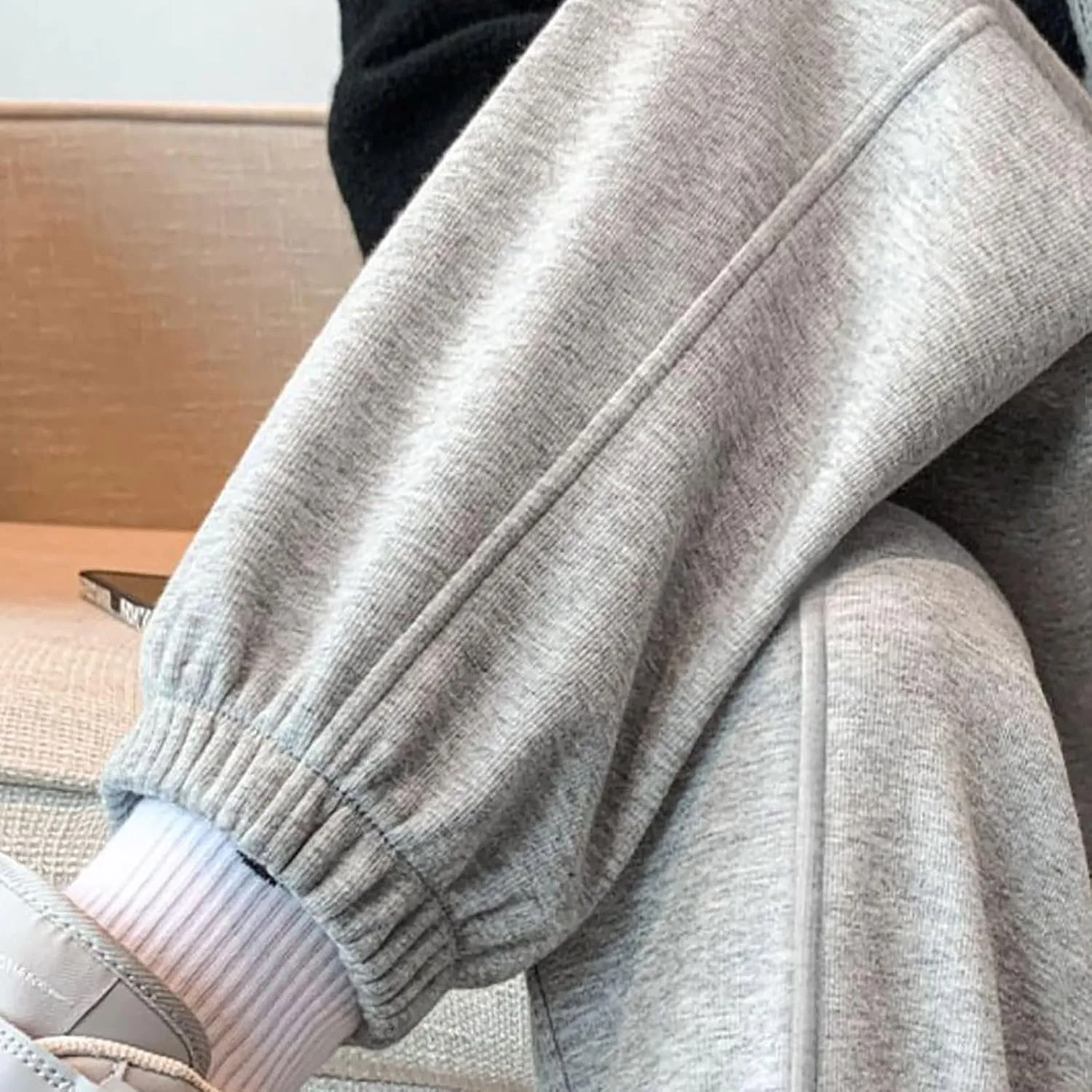 XUNRYAN Sweatpants Women Joggers with Pockets Fleece Lined Lounge Yoga Pants Wide Leg Trousers Winter Warm Loungewear